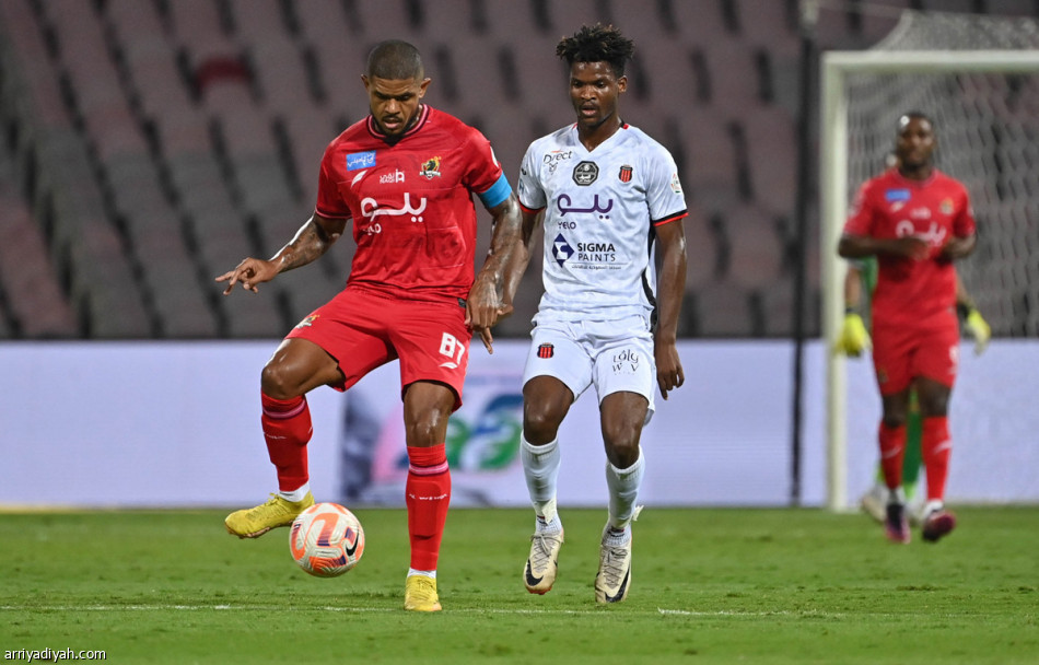 الوحدة.. 
ثلاثية رابعة