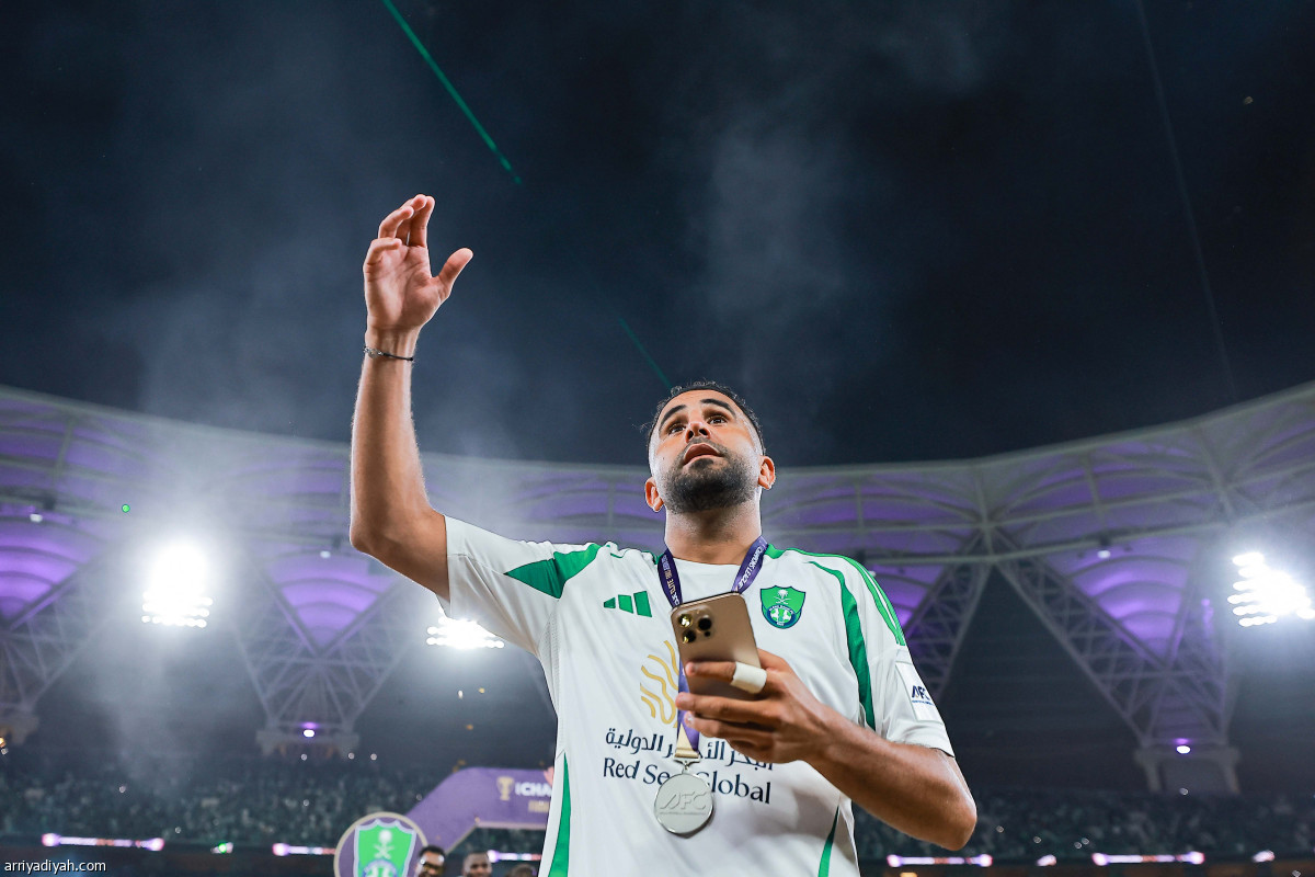 تتويج تاريخي