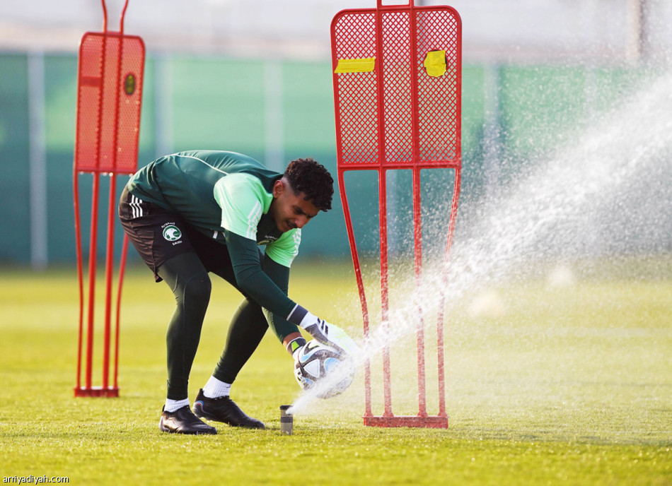 قبل كمبوديا.. 
الأخضر.. 60 دقيقة