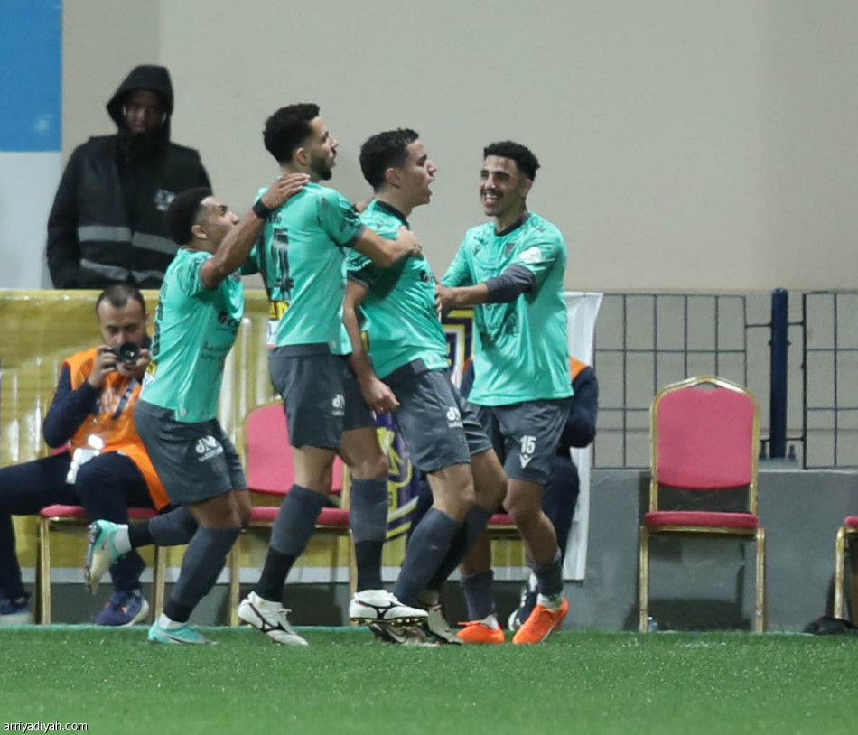 التعاون يصعد إلى المركز الثالث مؤقتا