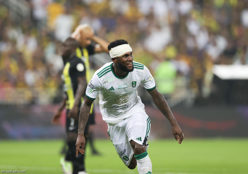 كيسيه..
عاشق التحية العسكرية