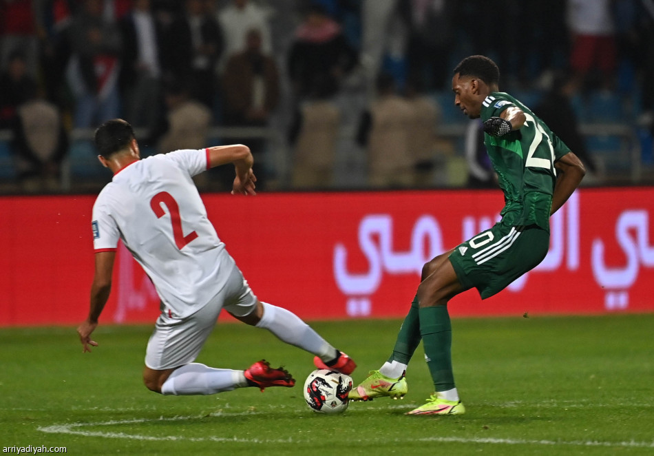 بثنائية الشهري.. الأخضر يخطف نقاط الأردن