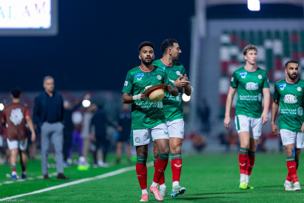 احتفالات.. واعتراضات