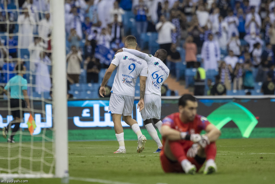 نيفيز وميتروفيتش يقودان الهلال إلى ربع نهائي كأس الملك