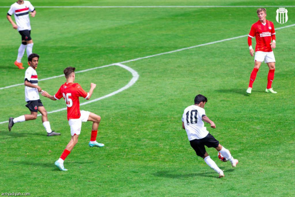 الرياض يخسر أولى تجارب هولندا