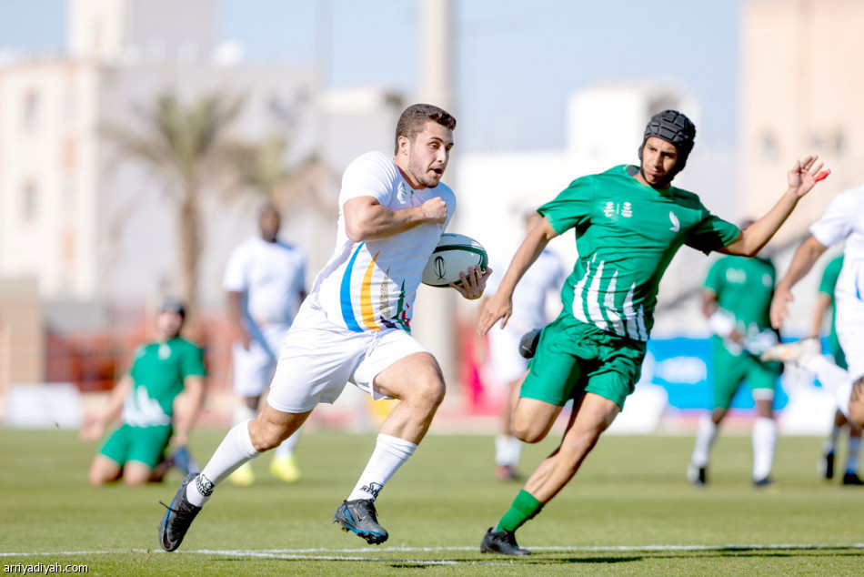 ديما.. 
تتعملق تحت أبراج الذهب