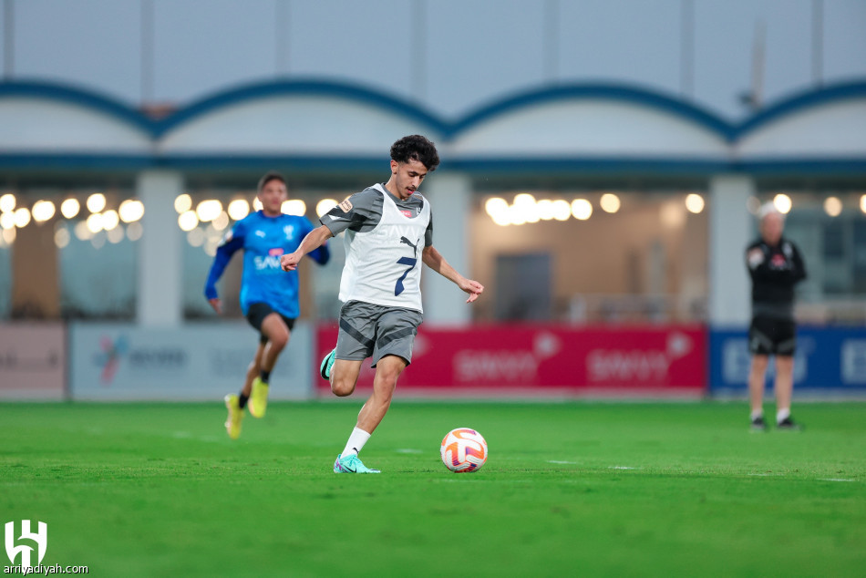 الهلال.. «عضلة الساق» تبعد الشهراني والفرج يعود