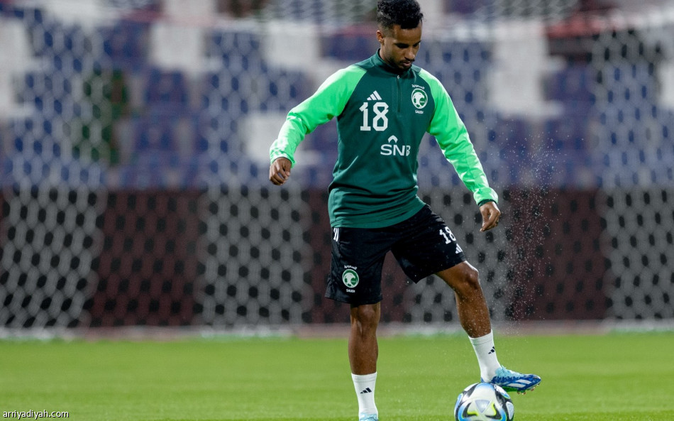 هوساوي يعزز خيارات مانشيني قبل باكستان