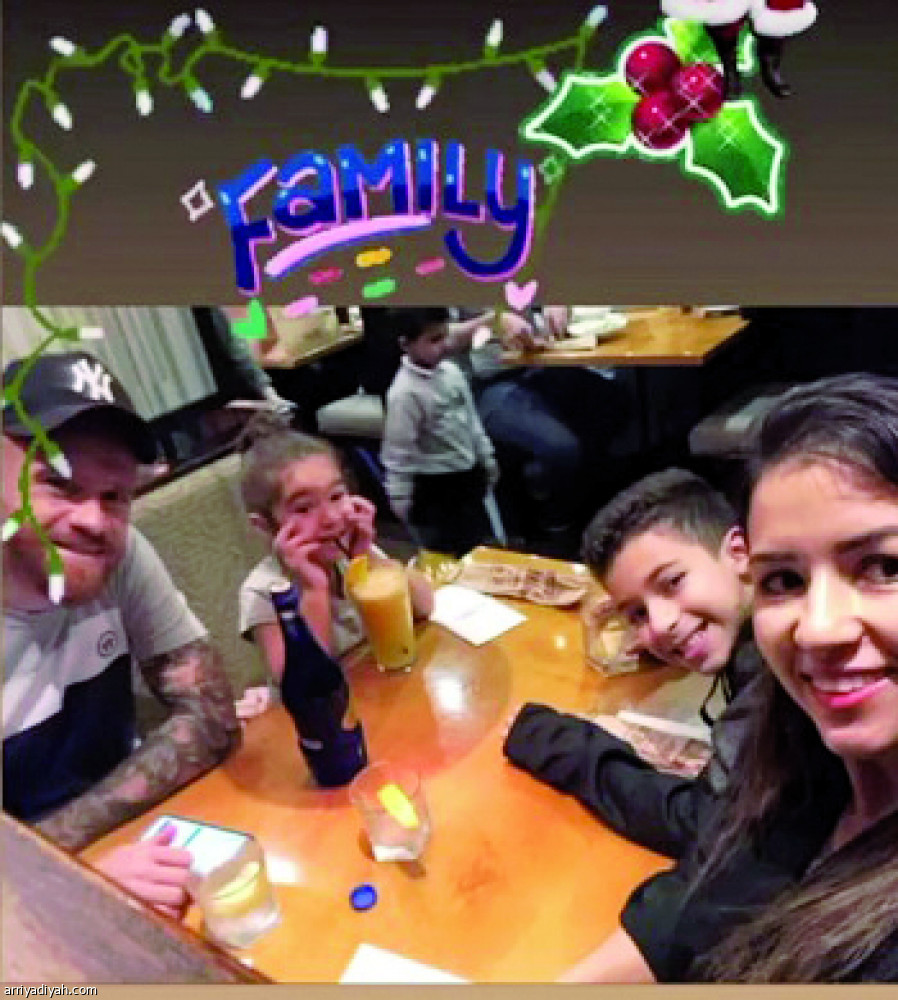 إنستجرام 
يوثق احتفالية الأجانب