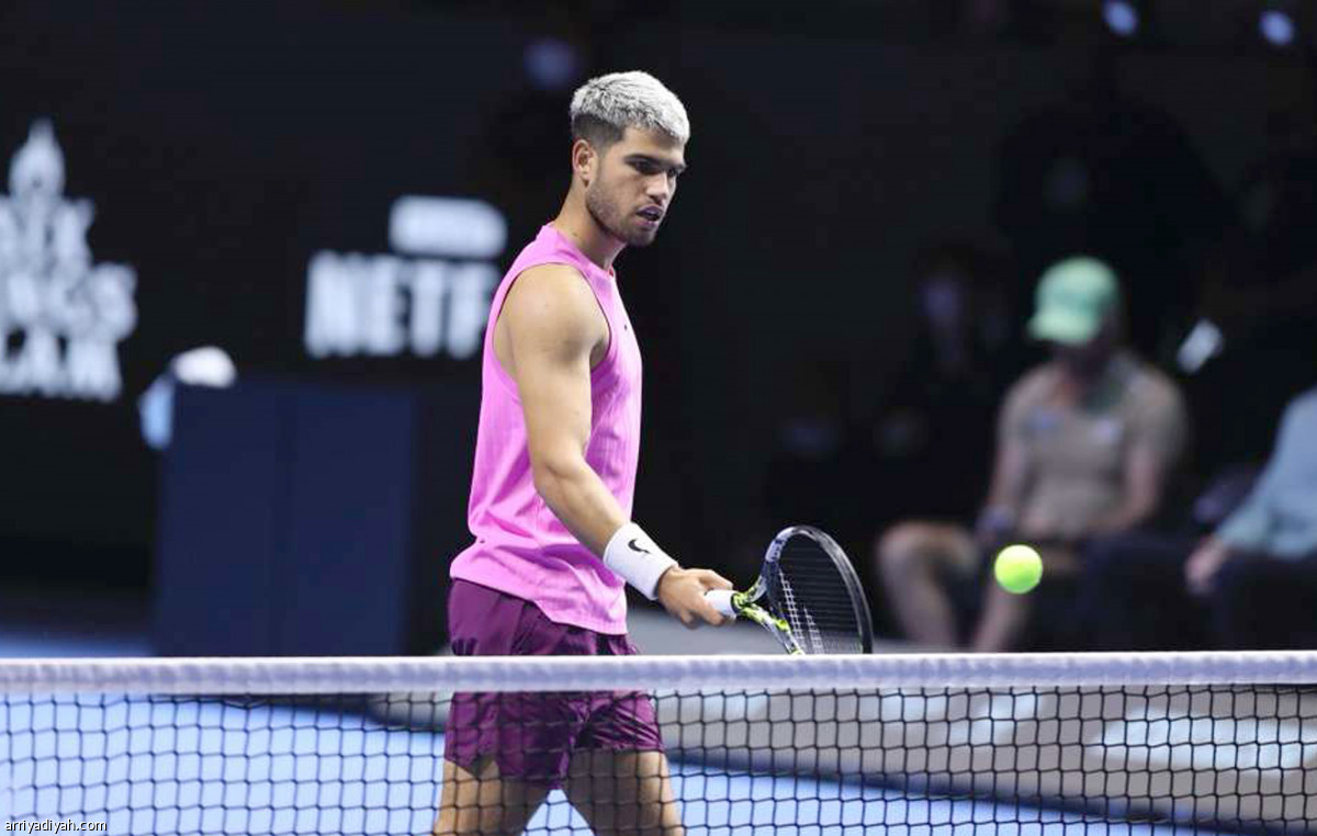 ألكاراز يعبر