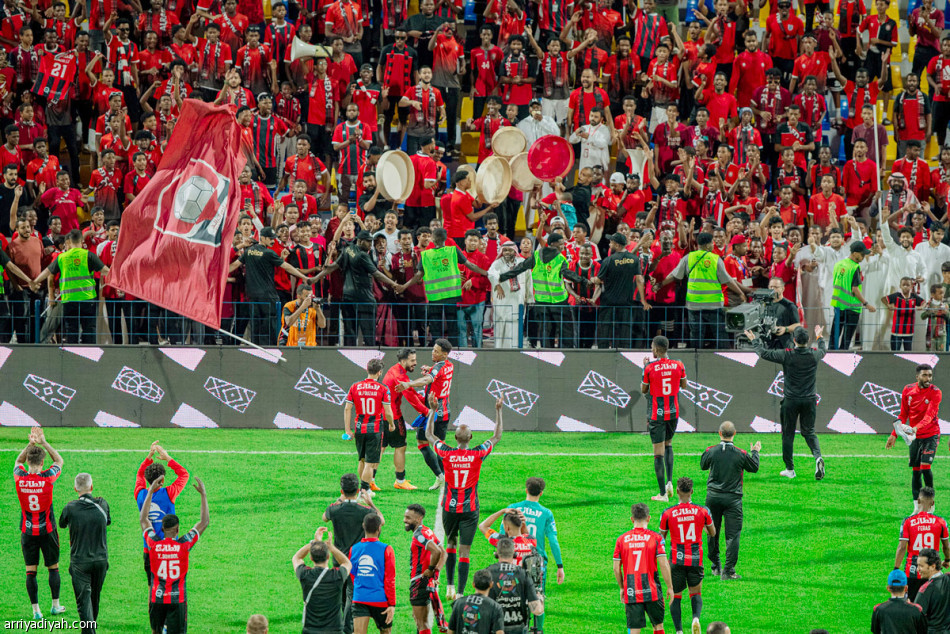 المرة الثالثة..
الرائد يحبط الليوث