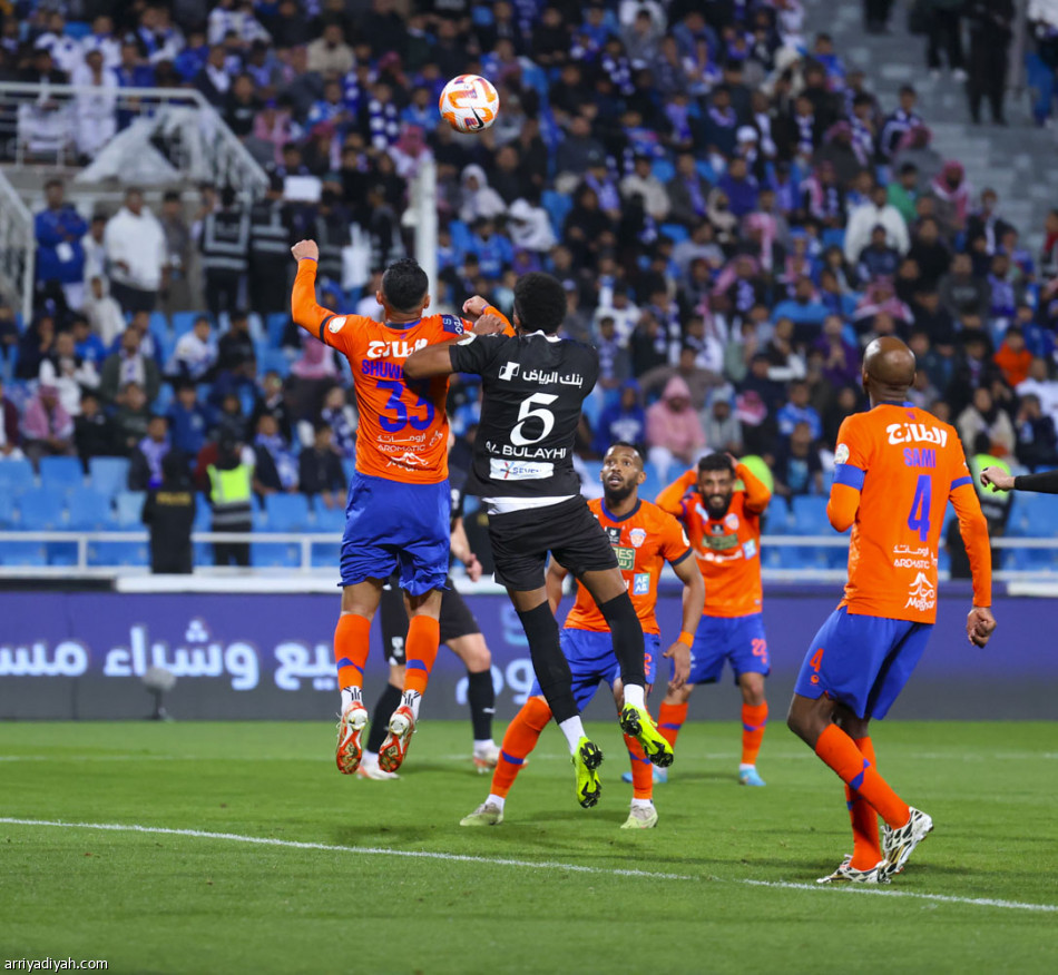 الهلال يضم الفيحاء إلى ضحاياه