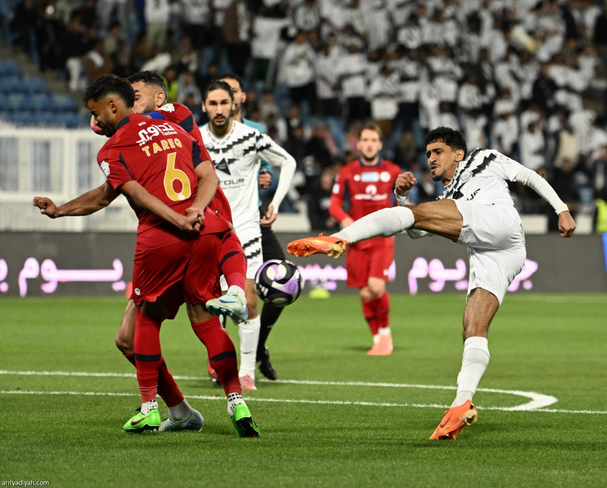 عودة الليوث