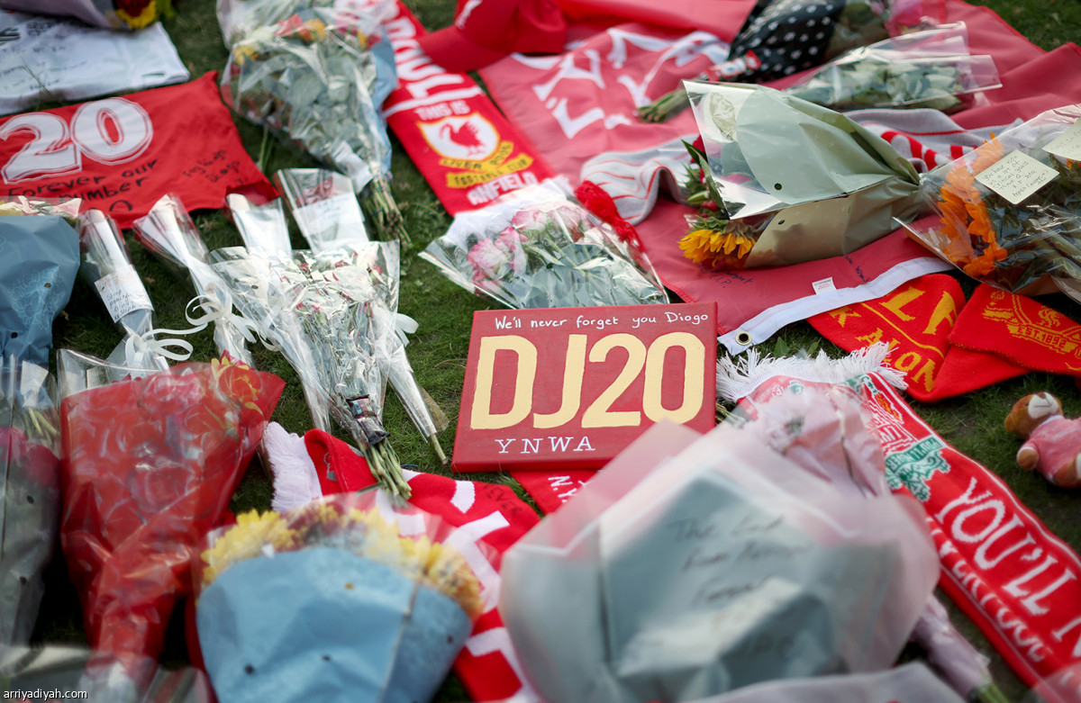 ليفربول يفتح دفتر التعازي