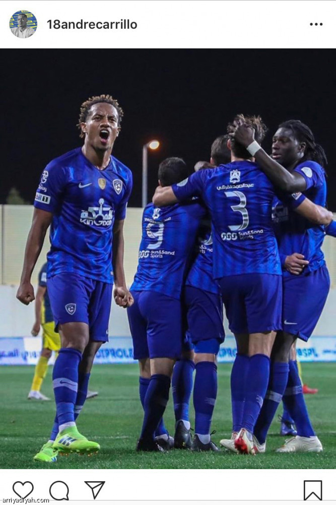 كاريلو
يعشق الماركات وأقمصة الثعبان