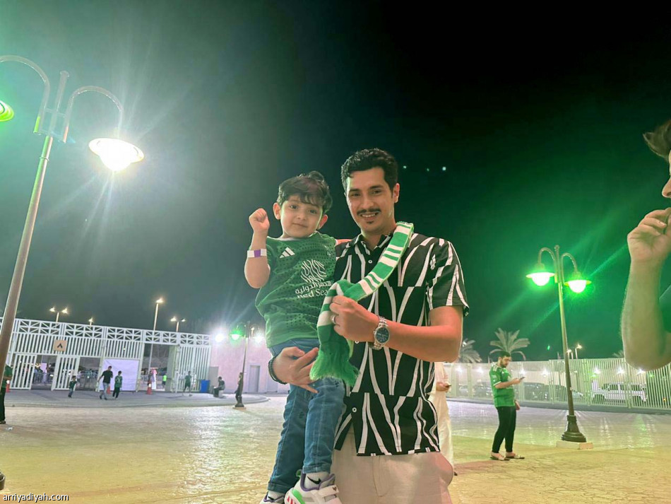 الأهلي 
يحتفل بالفوز الأكبر