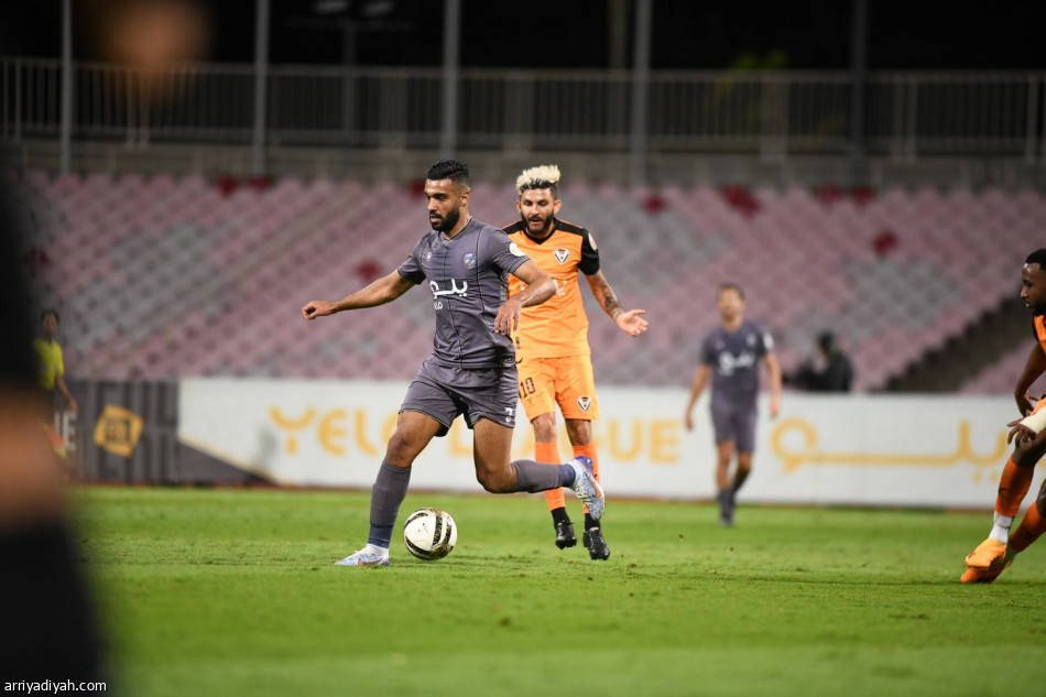 دوري يلو.. 6 فرق تنتصر والتعادل يحضر في 3 مواجهات