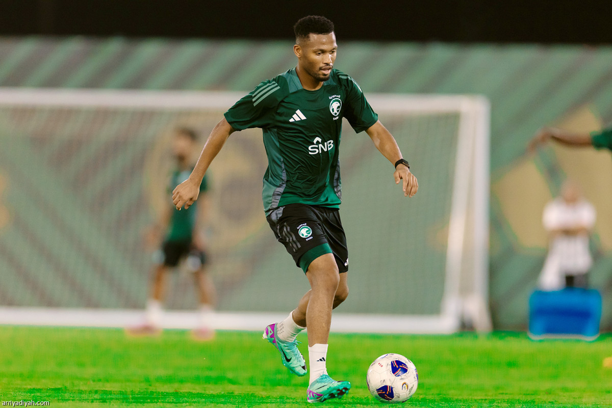 الأخضر ينتعش